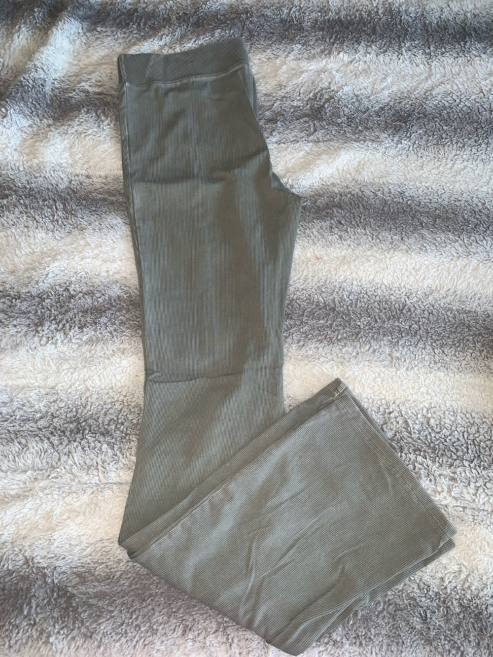 4/$30 Sage Ribbed Knit Leggings